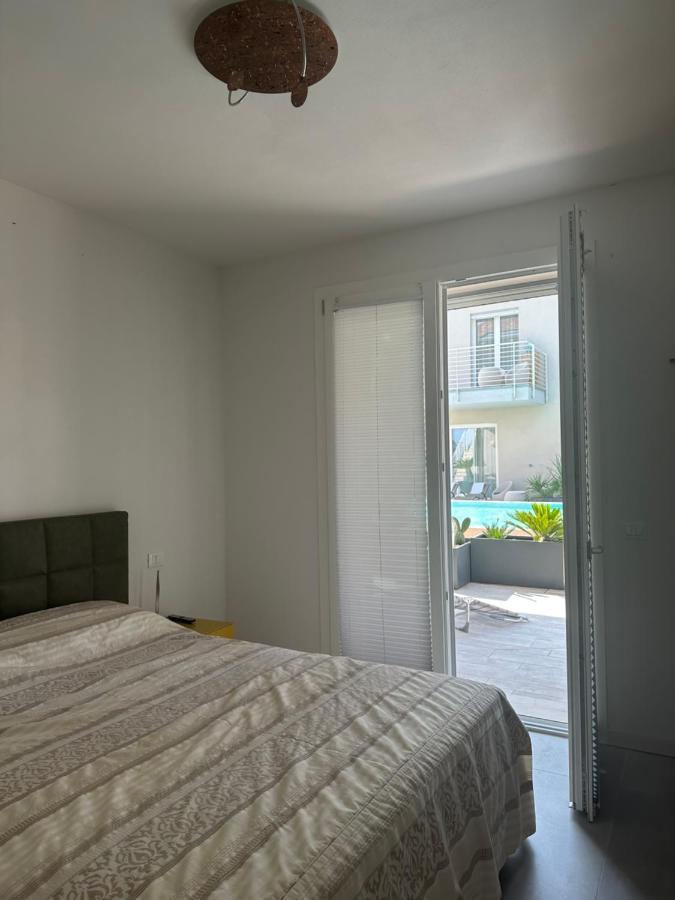 Holiday House Al Porto View Lake Peschiera del Garda Buitenkant foto