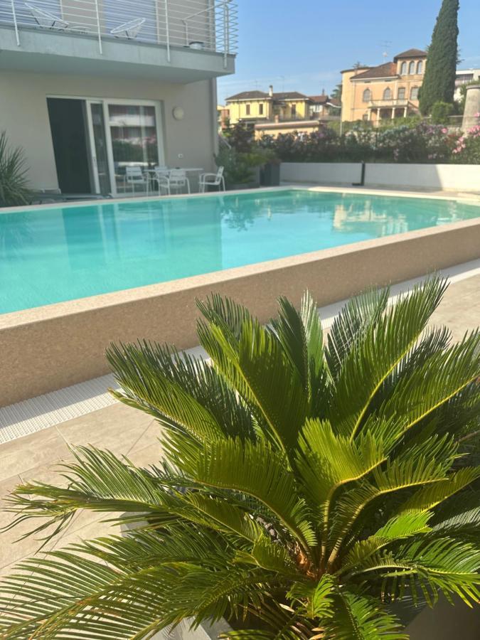 Holiday House Al Porto View Lake Peschiera del Garda Buitenkant foto