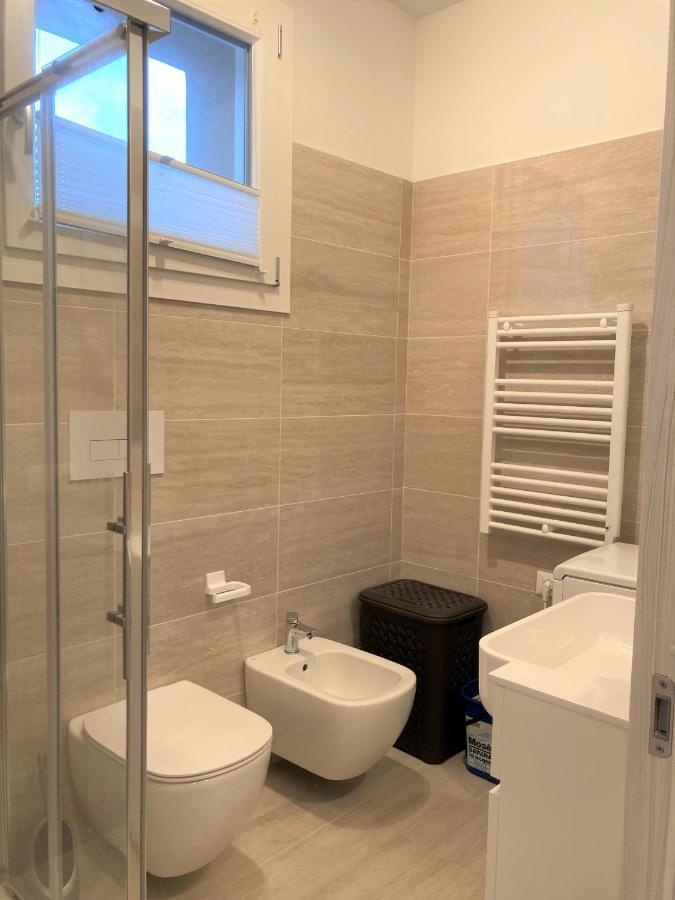 Holiday House Al Porto View Lake Peschiera del Garda Buitenkant foto
